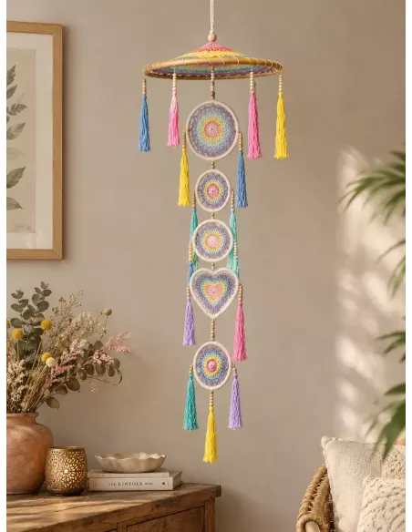 atrapasueños colgado y decorando una estancia