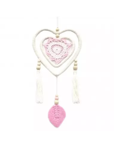 atrapasueños corazón tonos blancos y rosas sobre fondo blanco