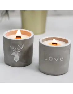 vela de hormigon con mecha madera y letras love 2