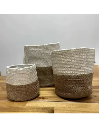 3 cestas algodón y yute en el suelo