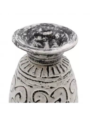 Jarrón de cerámica artesanal con diseño en remolinos