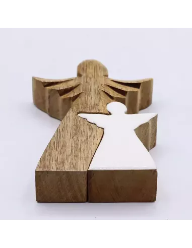 Ángel de Madera de Mango | Escultura Elegante en Esmalte Blanco