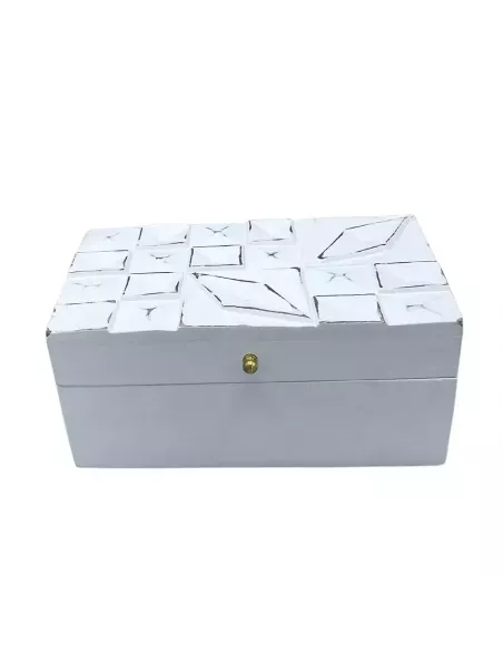 Caja de madera vintage blanca