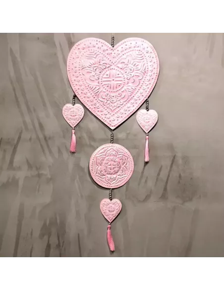 Móvil de aluminio corazones en rosa