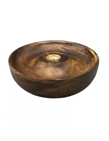 Disco porta incienso de madera sobre fondo blanco